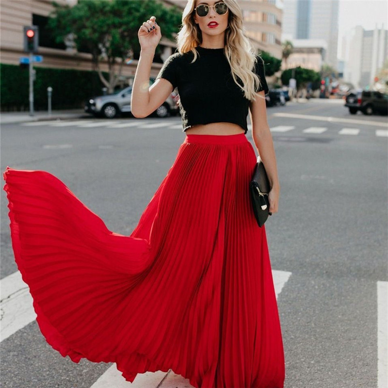 red skirt front.jpg